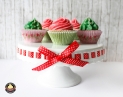 Vanille Cupcakes mit Creamcheese Frosting in rosa und grün